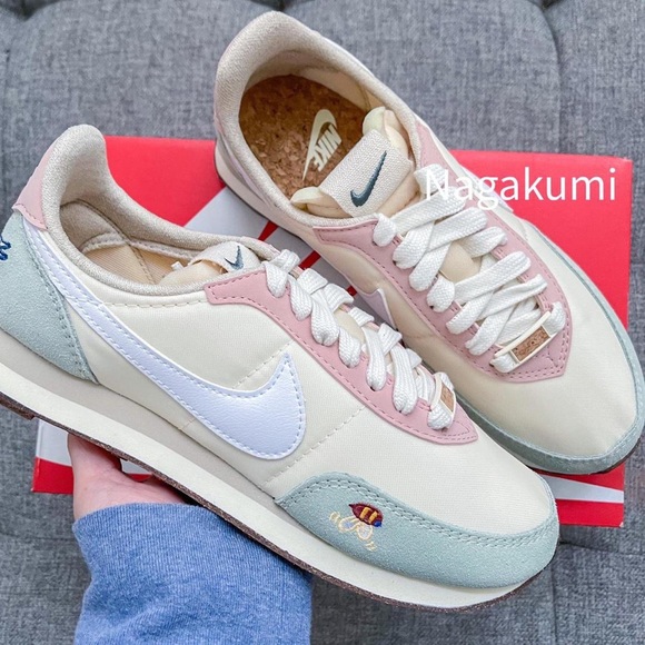 Nike Shoes - 🤍🌸🐝 Nike Waffle pastel bee shoes  (Special edition)